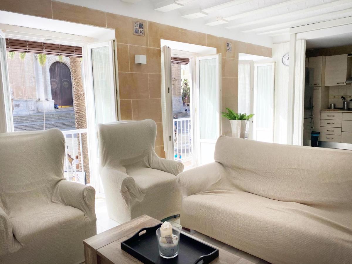 Cathedral Con Balcon Apartamento *