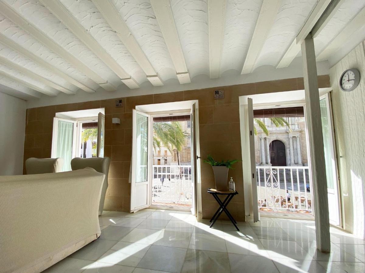 Cathedral Con Balcon Apartamento *