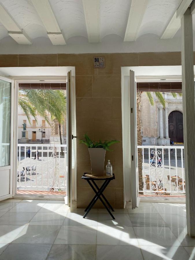 Cathedral Con Balcon Apartamento *